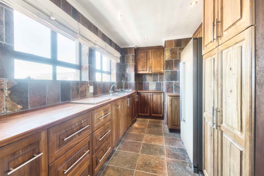 4 Bedroom Property for Sale in Pearly Beach Western Cape